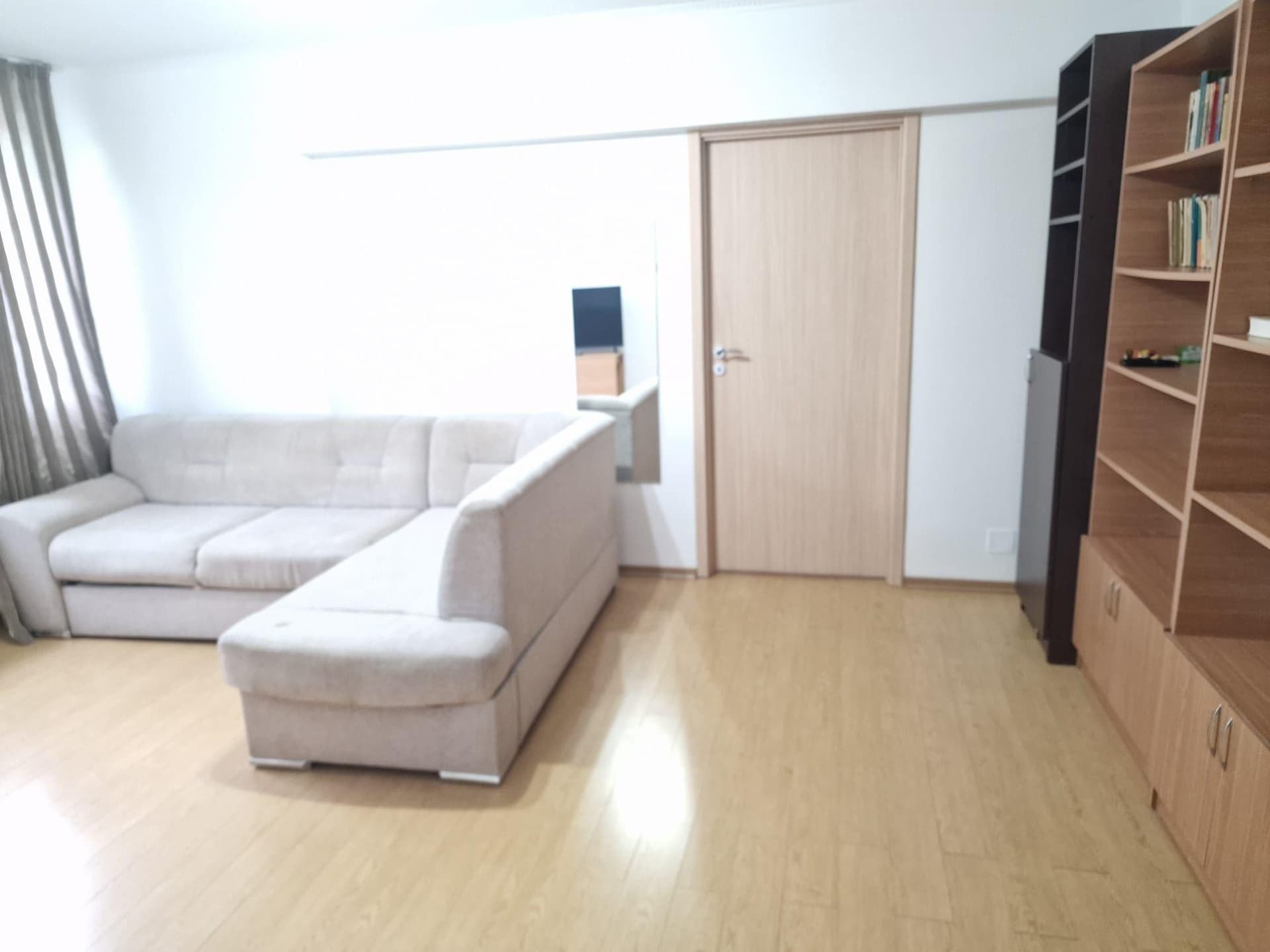 Apartament de închiriat