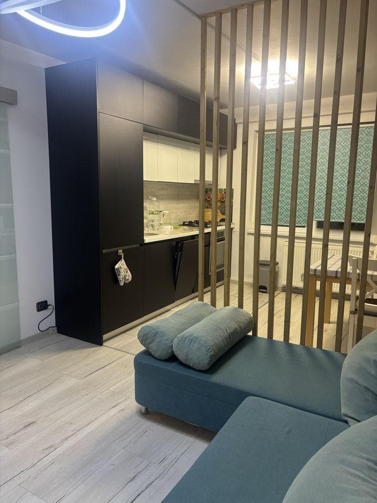 Inchiriez aparatament 3 camere Aparatorii Patriei