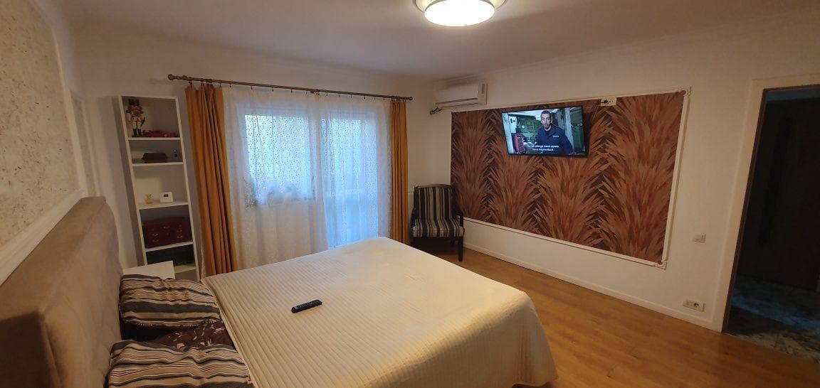 Vand garsoniera cf 1 decomandata