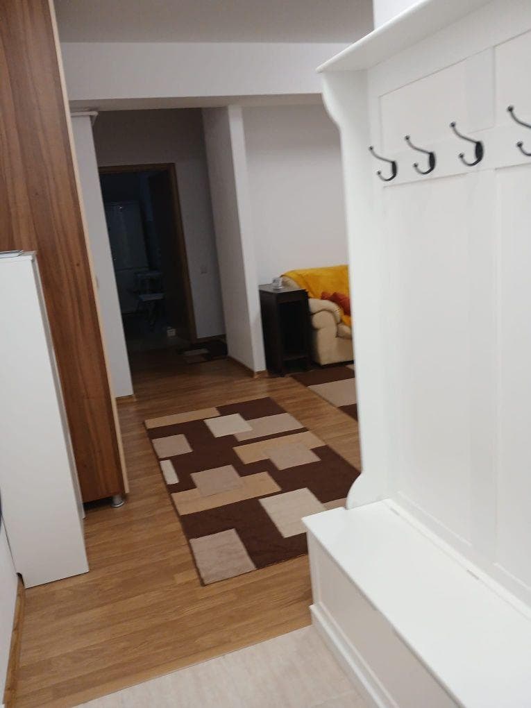 Vand apartament 2 camere cartier Brava Antiaeriana, 120 000 euro