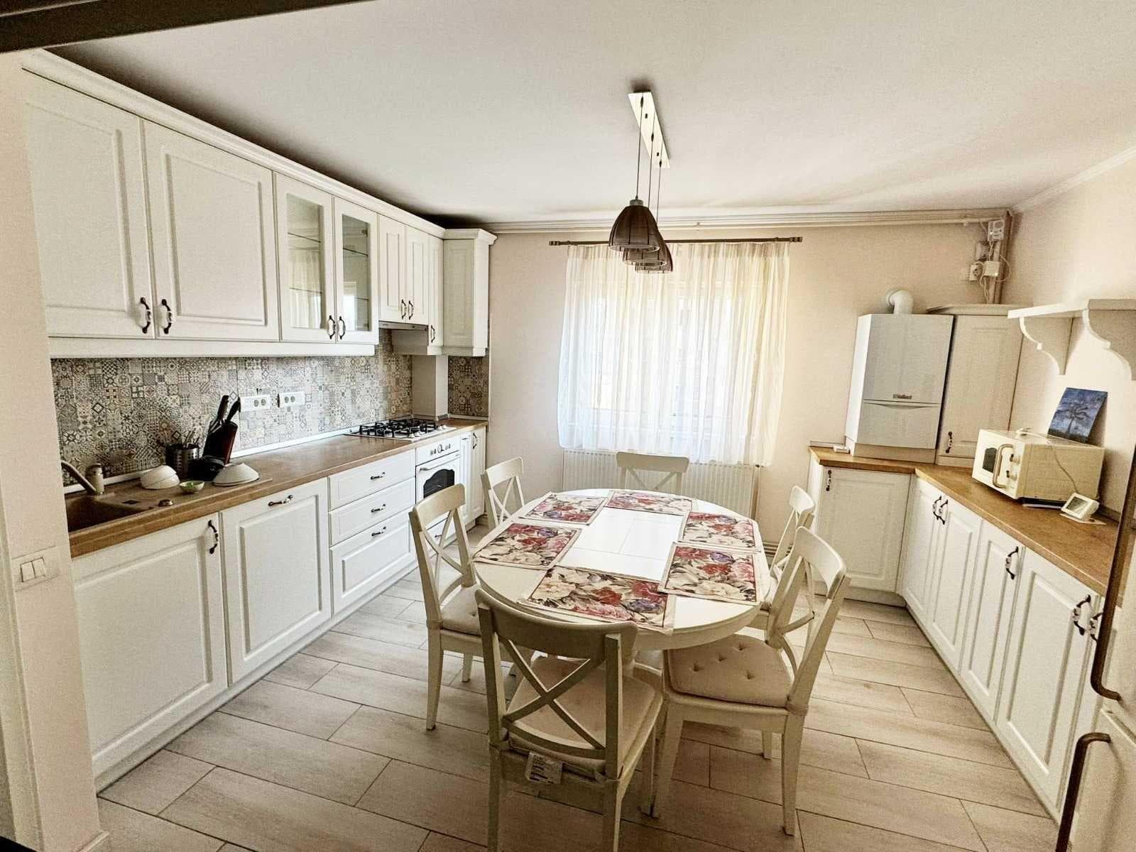 Particular vand 4 camere Parc Sebastian