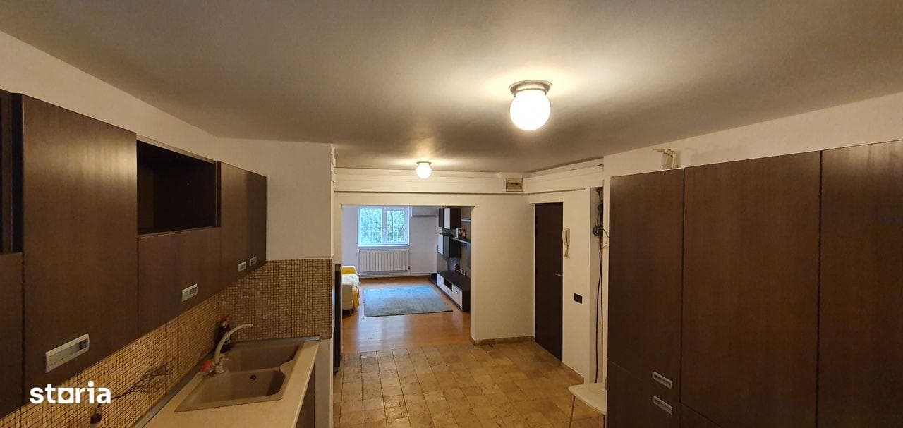 Apartament 3 camere cu balcon, Rahova