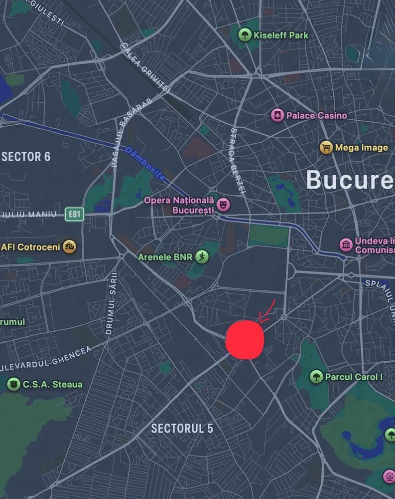 Vând casă+magazin zona centrală