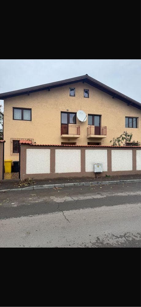 Casa Duplex P+1, 142 mp , teren 392 mp , sec5, strada Piatra Neamt