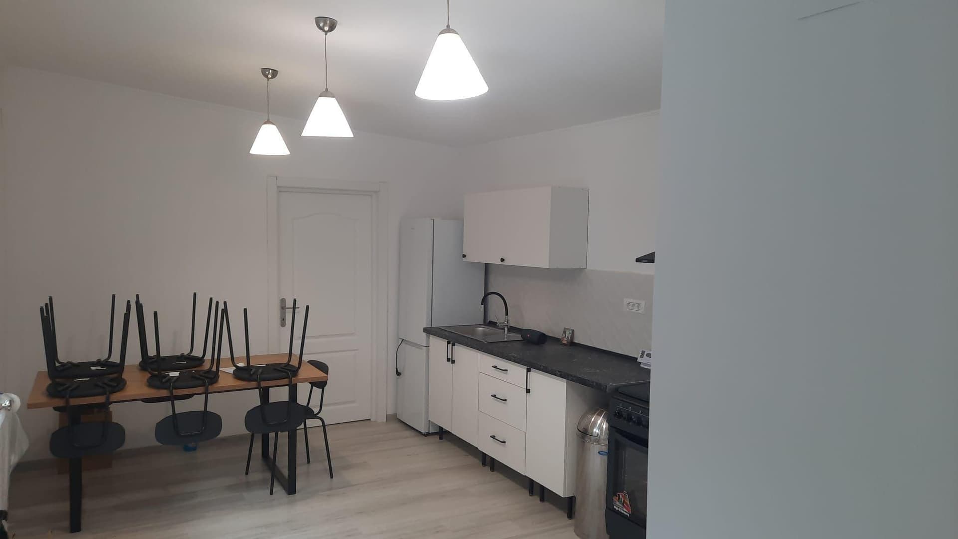 Inchiriez pentru muncitori casa la curte nou construita sos Alexandrie