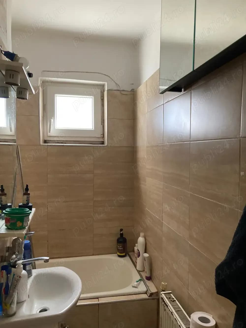 Vand apartament 3 camere, semidecomandat, 46 mp, Manastur, Str Parang, 120000 Euro - imagine 1