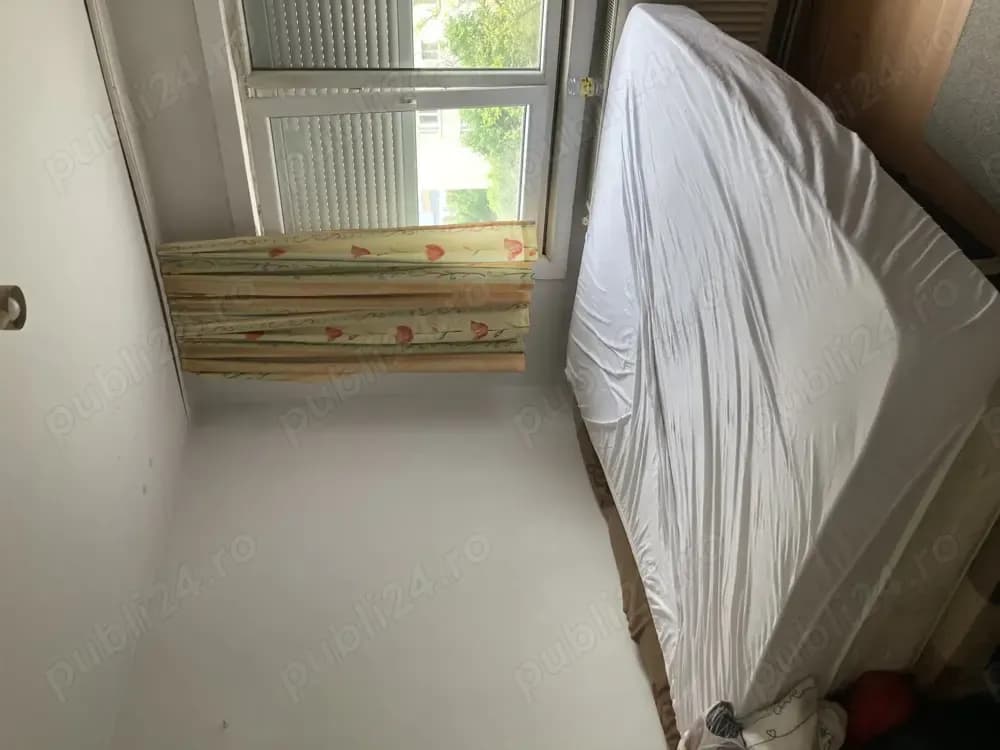 Vand apartament 3 camere, semidecomandat, 46 mp, Manastur, Str Parang, 120000 Euro - imagine 3
