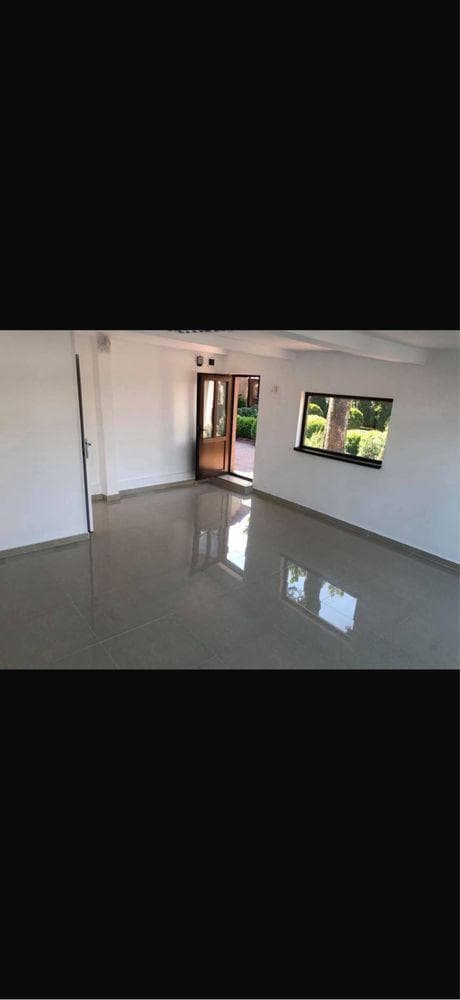 Spatiu de inchiriat Pt Bussines !!!