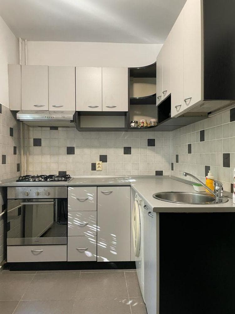 Garsoniera Piata Gorjului