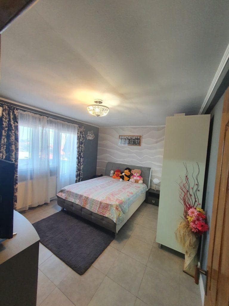 Apartament 3 camere, zonă de case Giulești – liniște, luminos.