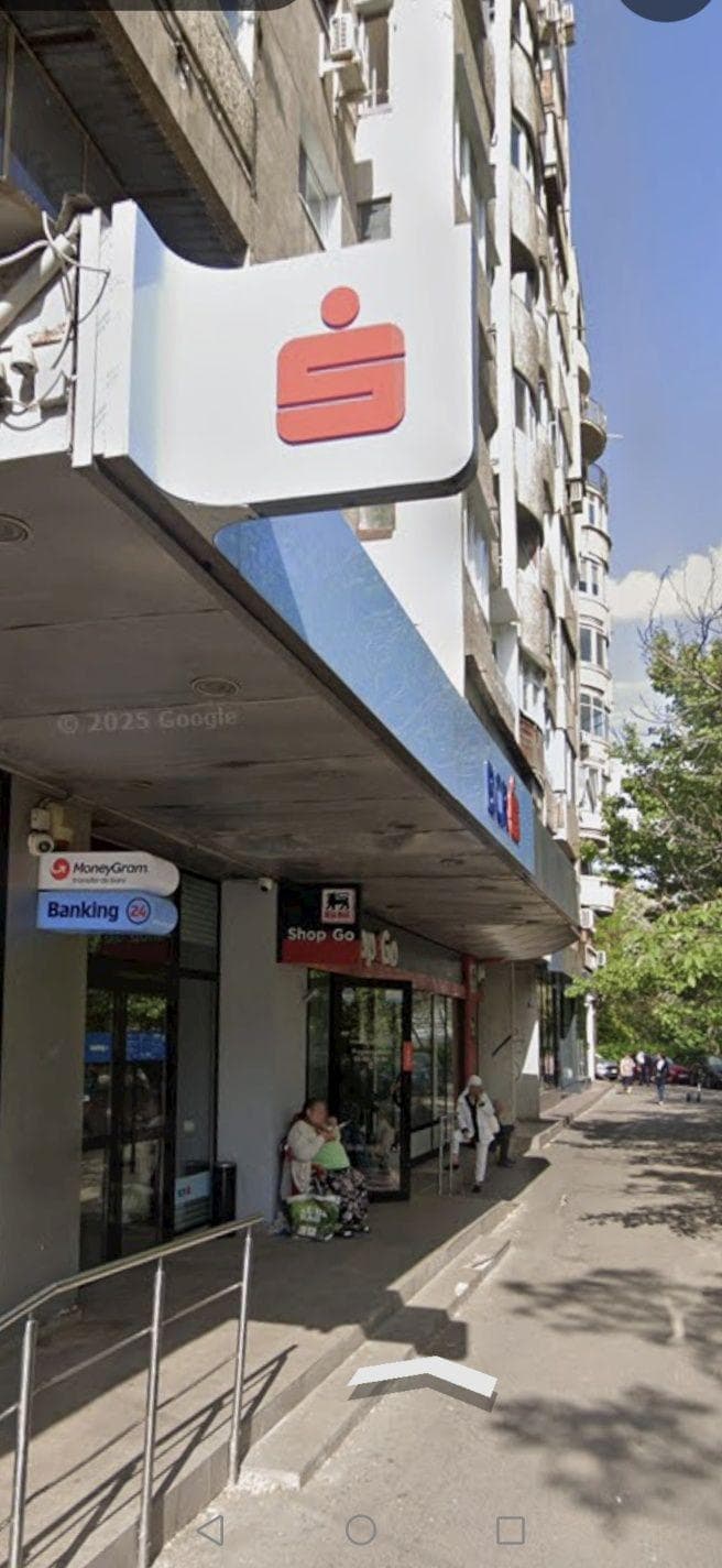 3 camere Crângași BCR