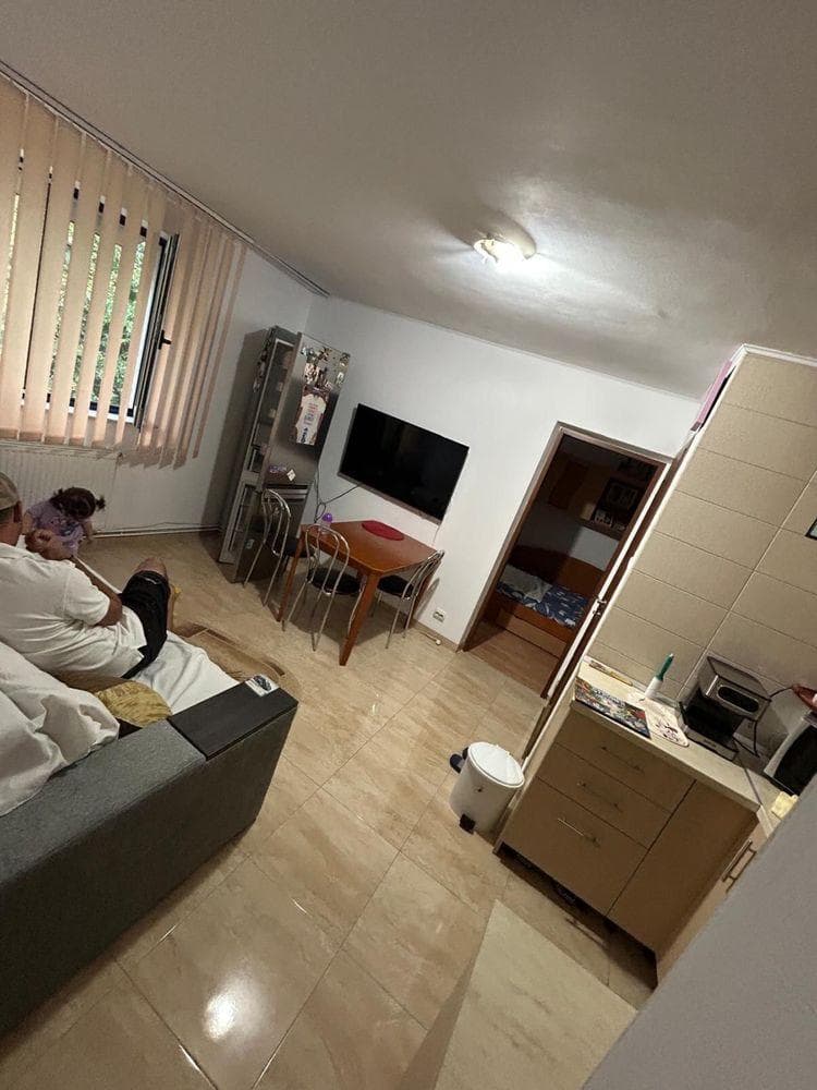 Apartament 3 camere Militari Gorjului - imagine 1