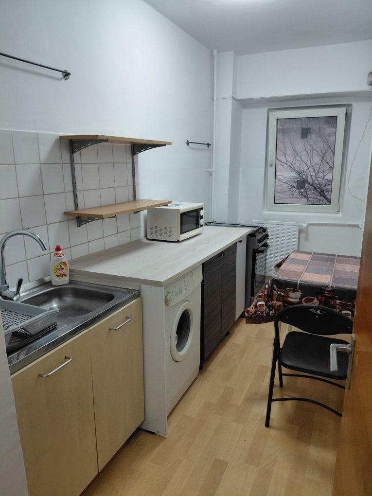 Închiriere garsoniera Crangasi - imagine 1