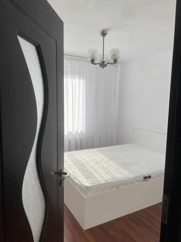 Proprietar inchiriez apartament 2 camere Crangasi
