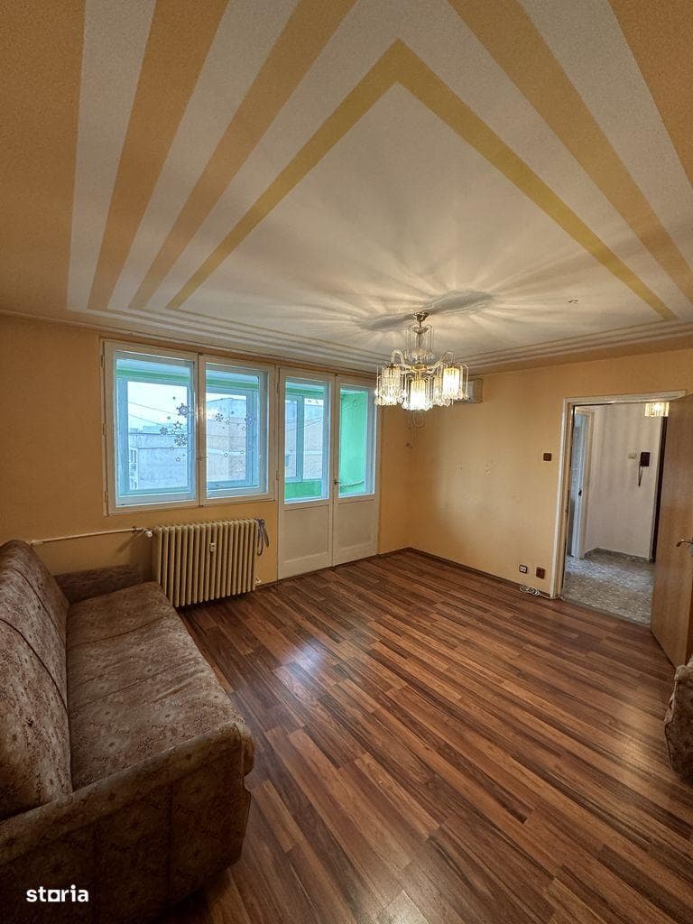 Apartament 3 camere, Metrou Lujerului la iesirea din bloc, 2 balcoane - imagine 1