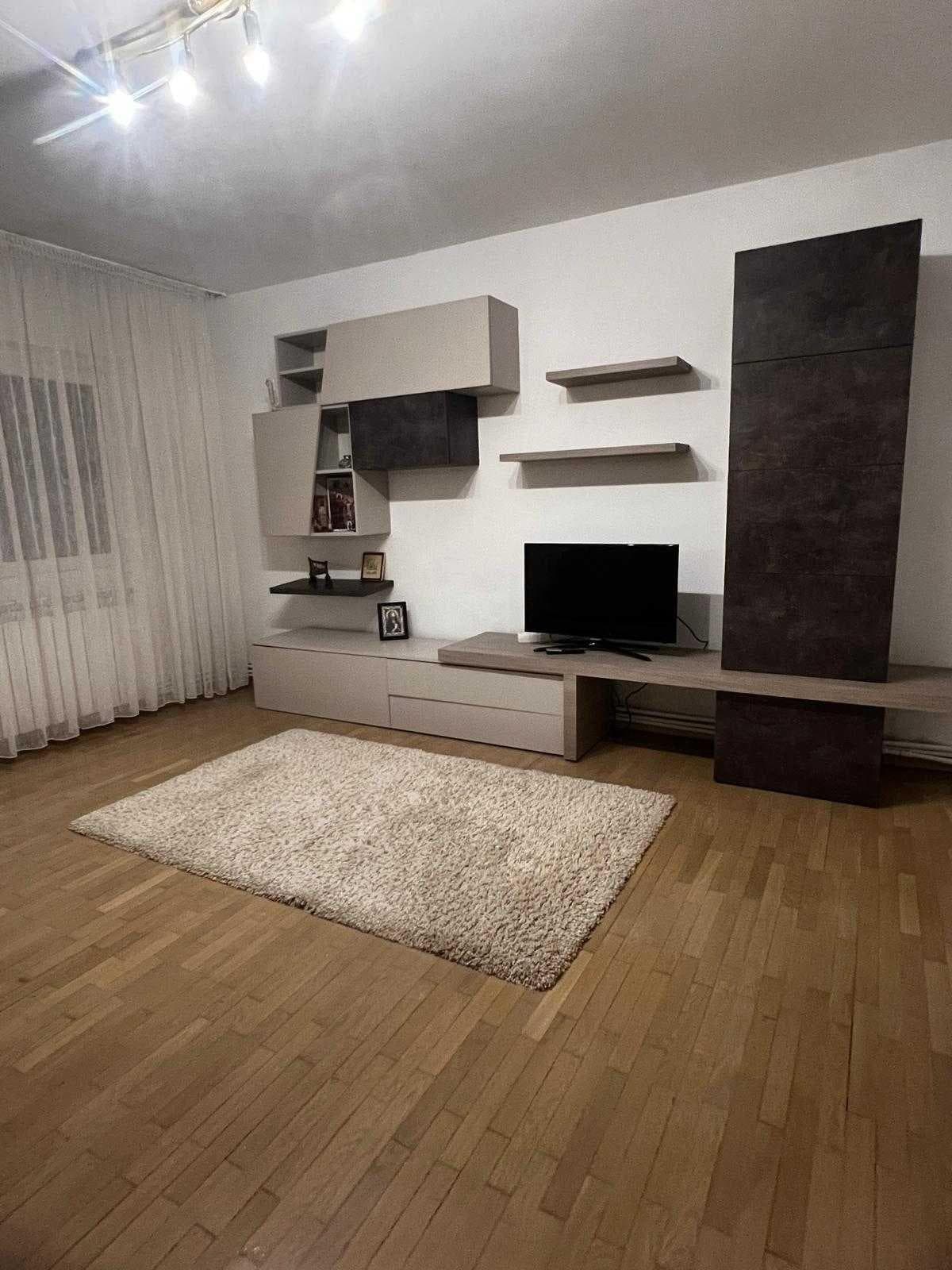 Inchiriez apartament 4 camere – 102 mp – 7 min metrou Păcii – 600 €