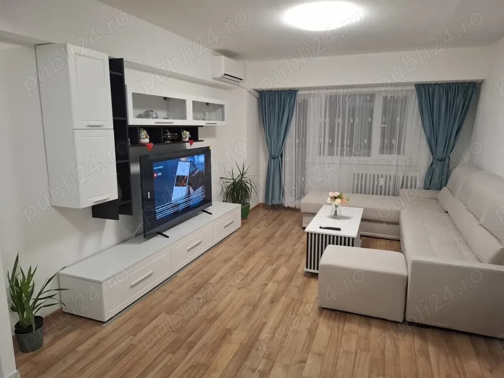 Inchiriez apartament 3 camere langa Piata Victoriei, termen lung