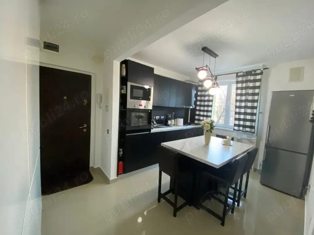 3 Camere | Mihalache | Calea Grivitei | Metrou 1 mai | Piata Chibrit