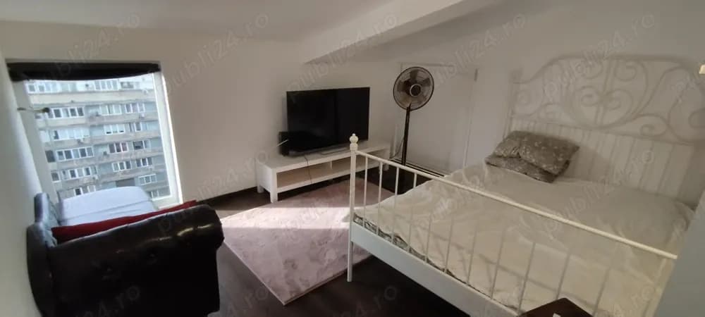 Garsoniera piata Universității, central - imagine 1