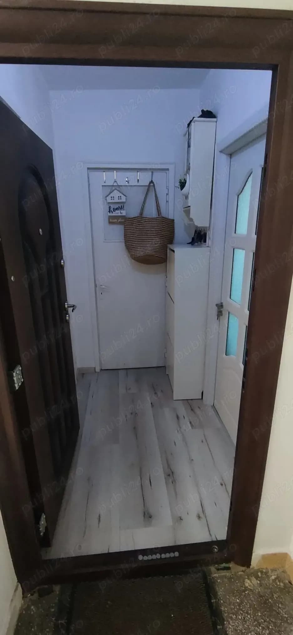 Apartament 2 camere de vanzare Pajura, langa scoala 178