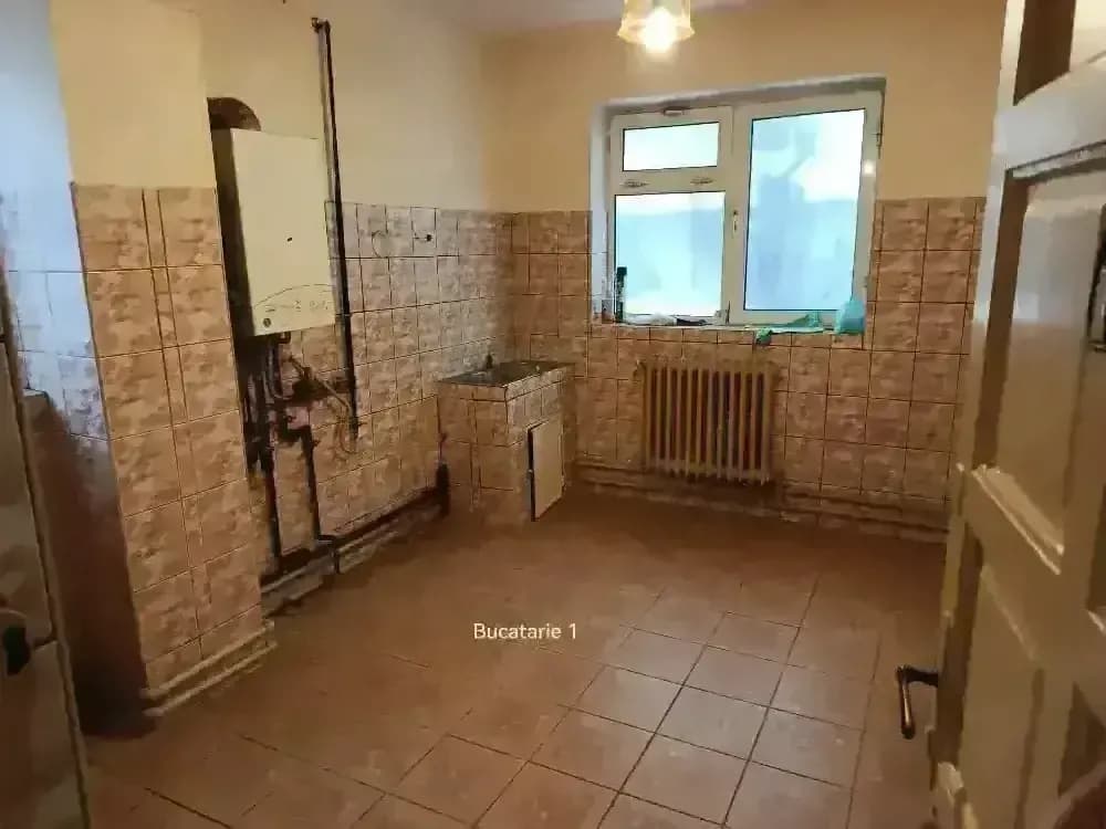 Vând casă Bucurestii Noi - imagine 1
