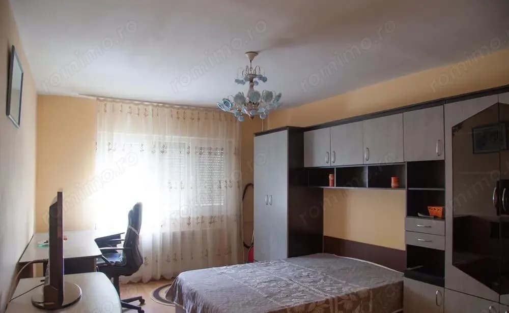 Garsoniera zona calea Mosilor