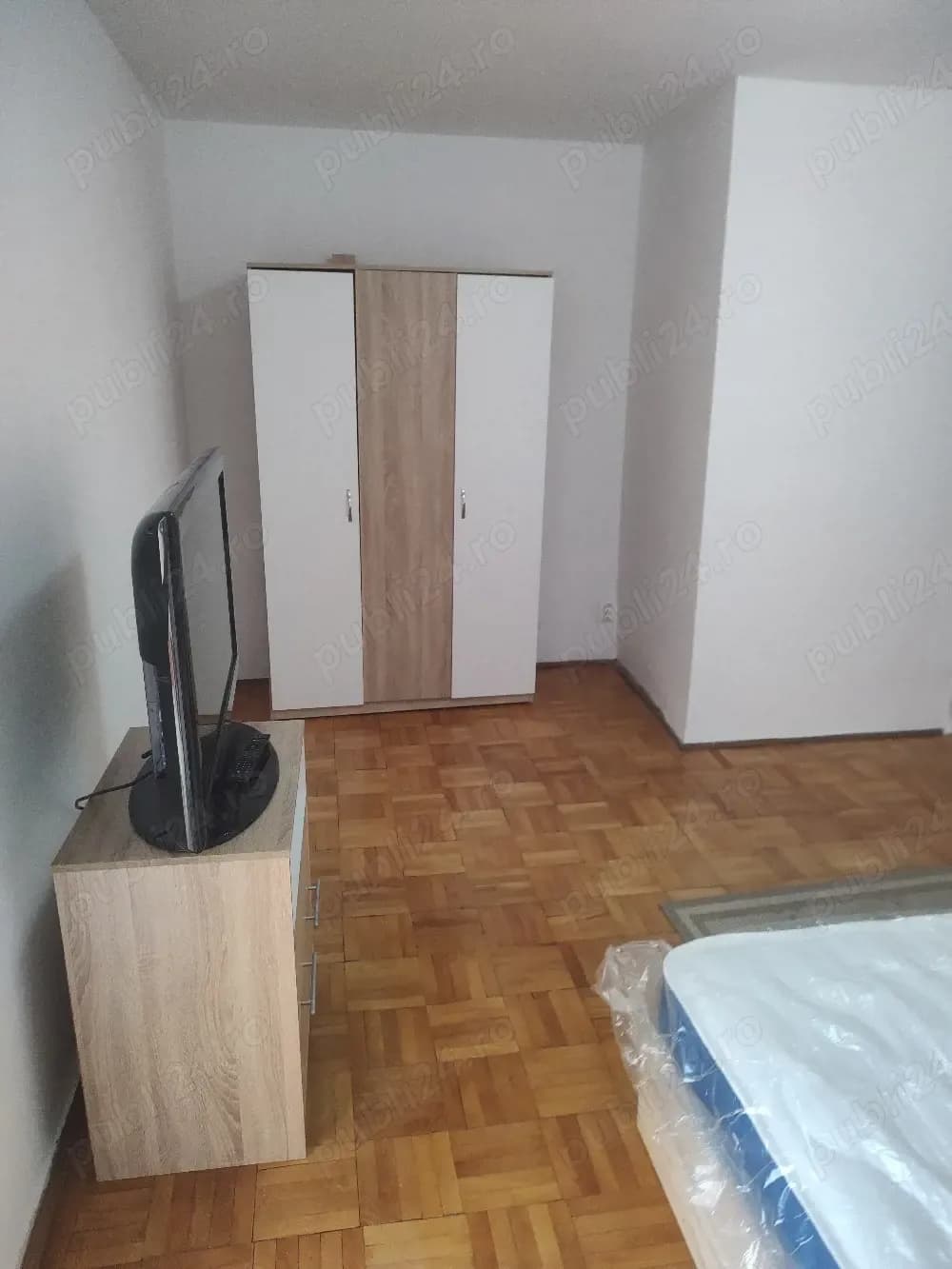 inchiriez apartament cu 2camere la  gura metroului Piata Iancului