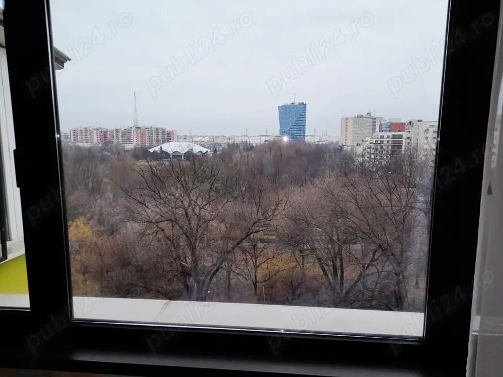 Inchiriez apartament 3 camere Parcul Circului cu vedere la Parc - imagine 1