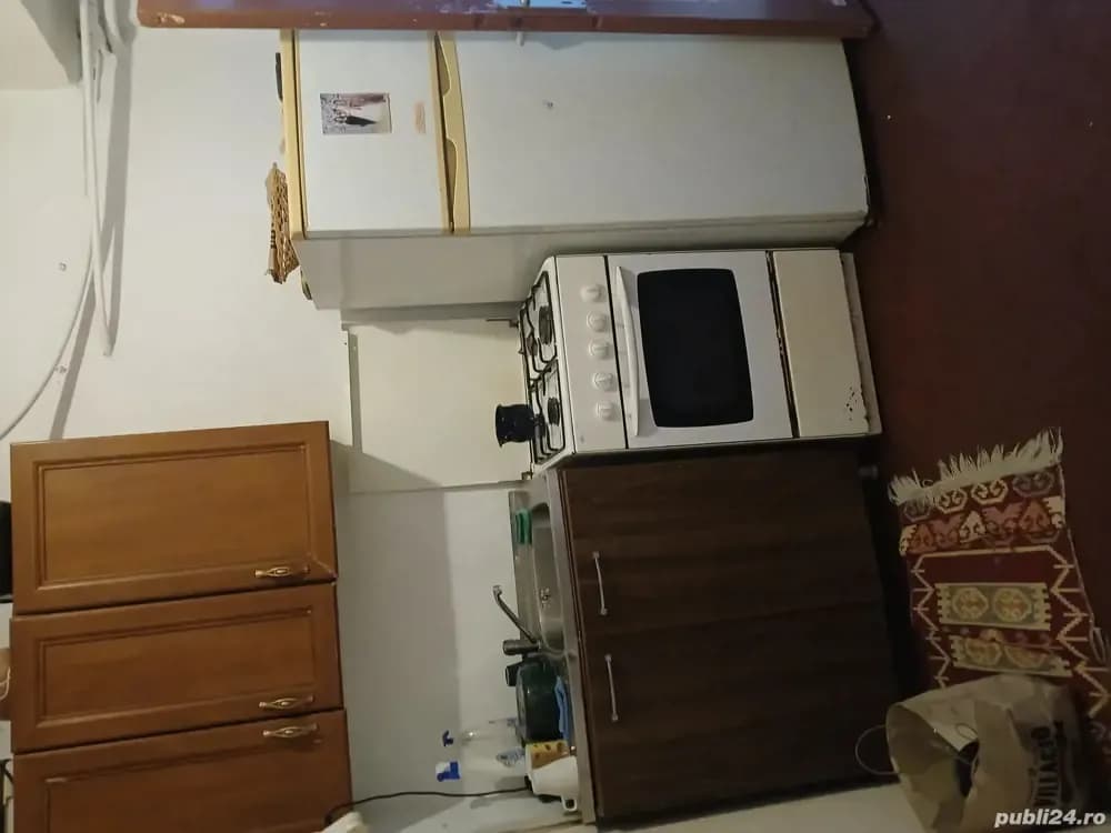 anchiriez una camera cu baie cu bucatarie mobilatapentu 2 persoane colegi clege sou sot sotie pretul - imagine 1