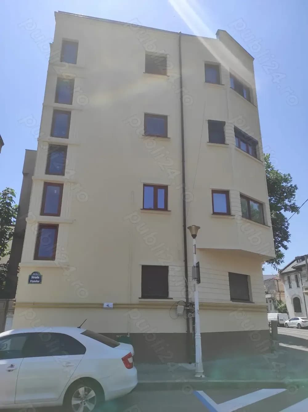 Apartament 4 camere   bloc interbelic solid (1936), etaj 1   Hala Traian, Ideal Investitie Cabinet