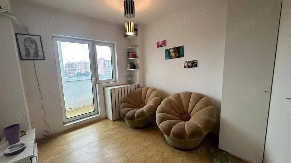 Apartament 4 camere Teiul Doamnei - Urgent
