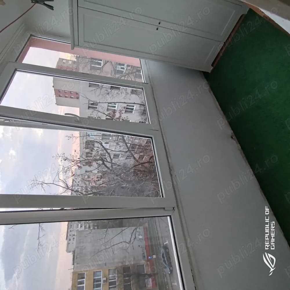 Inchiriez apartament cu 3 camere