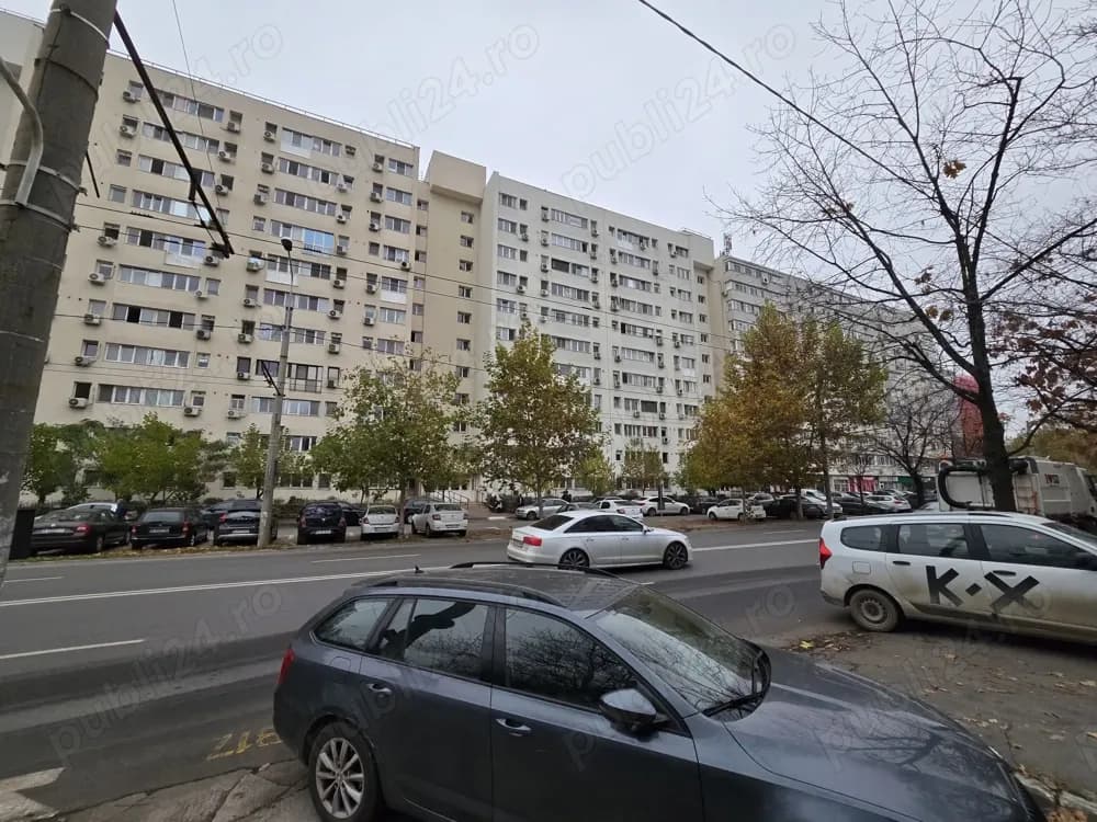 Garsoniera parter, Constantin Brancusi Nr 19, Bl. M 13