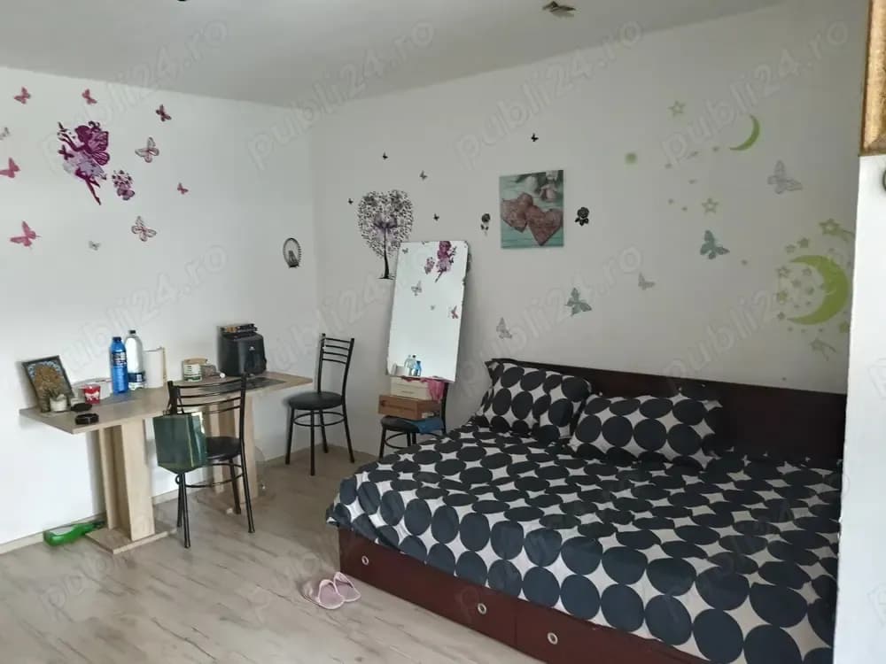 Schimb sau vând garsonieră