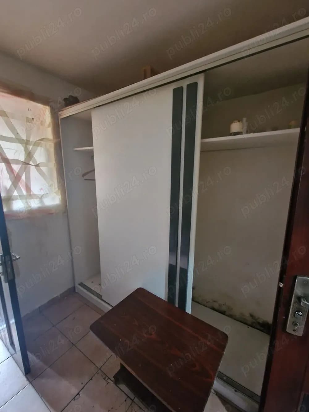 Garsoniera Titan   Bd. 1 decembrie 1918   Bloc anvelopat - imagine 1