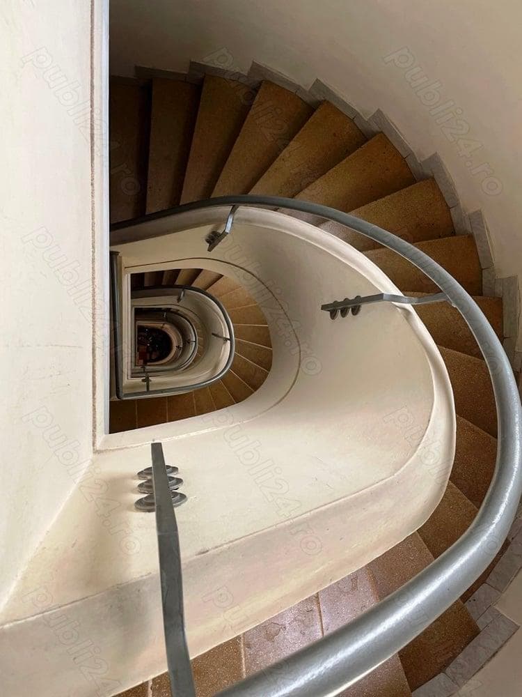 PIATA UNIRII 3 camere 4 S+P+4+M renovat LIBER