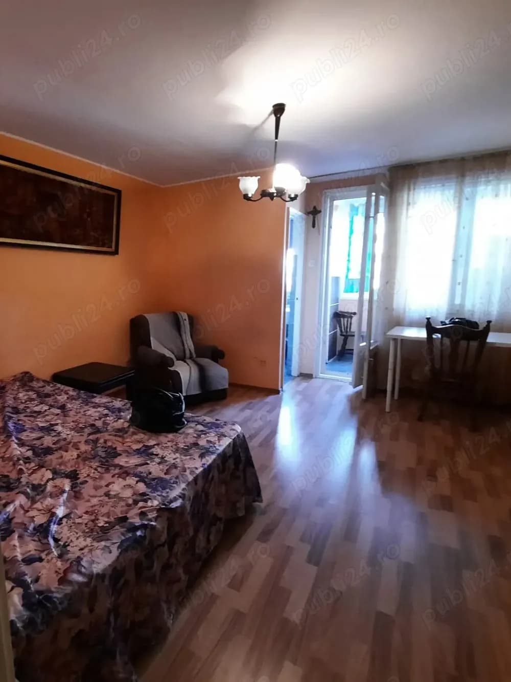 Garsoniera 40m2 de inchiriat direct proprietar 10minute de metroul Eroii Rev. aproape Pta. Progresul