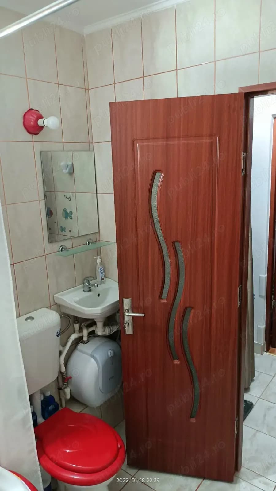 Închiriez apartament 2 camere 55 mp