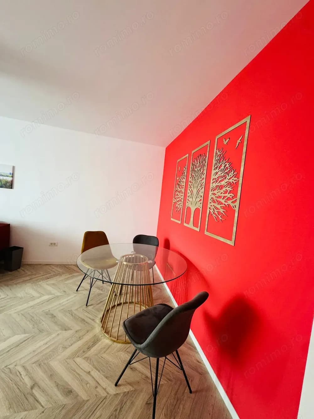 Apartament de inchiriat - 3 camere Zona Tineretului