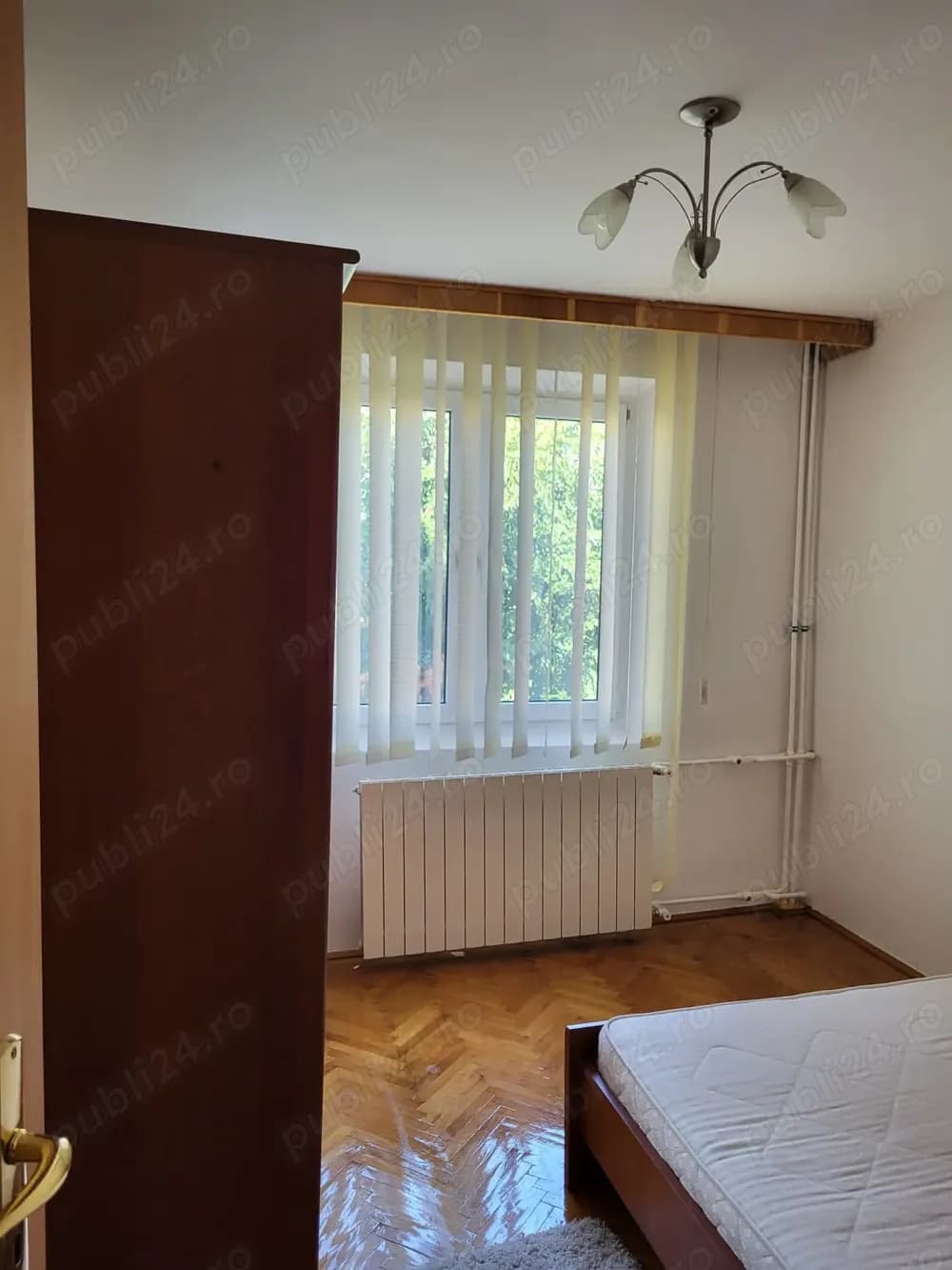 Inchiriez apartament 4 camere in zona Aparatorii Patriei - imagine 1
