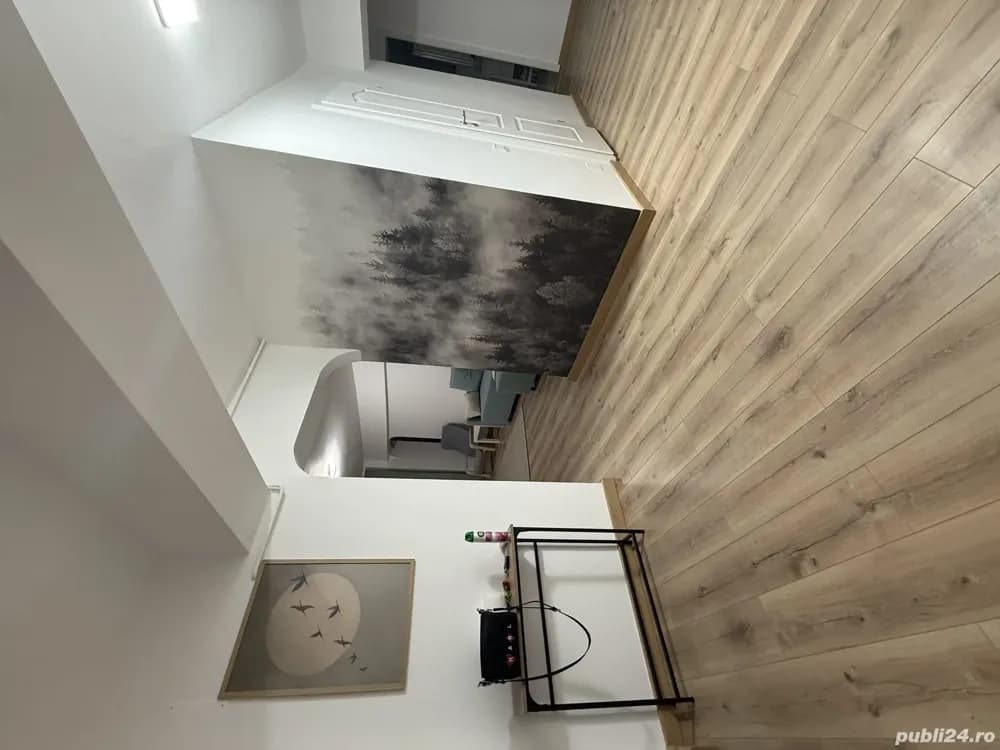 Închiriere apartament 4 camere - imagine 1