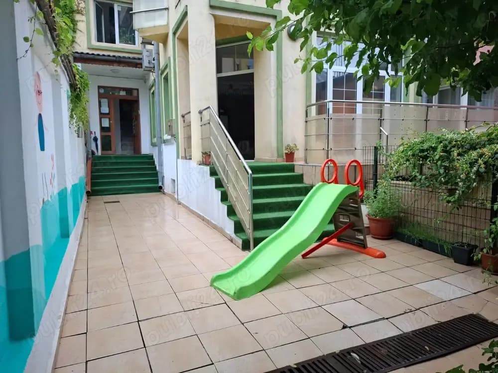 Vila de inchiriat - imagine 1