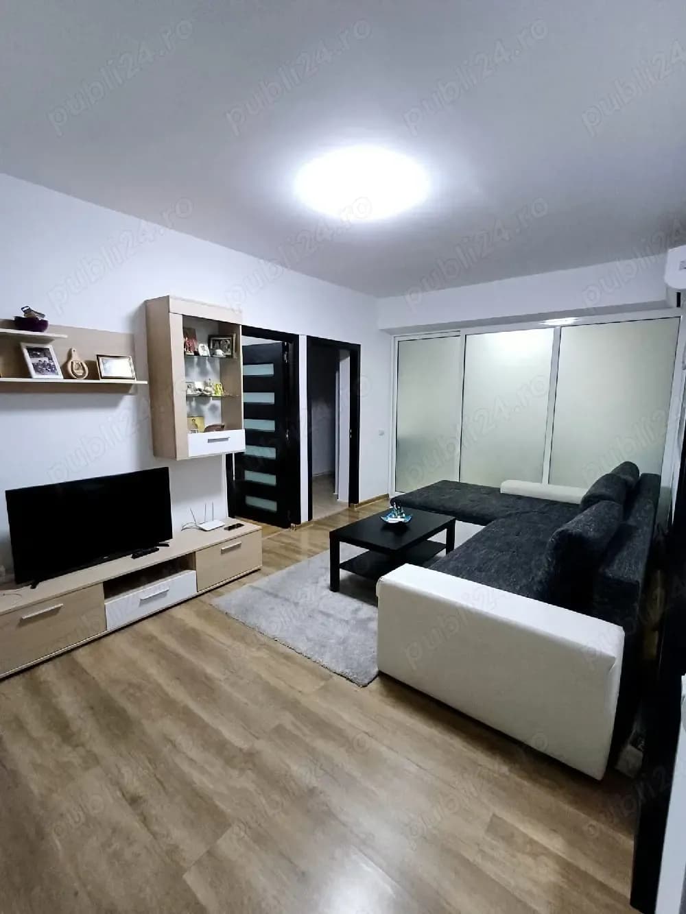 Proprietar vând apartament 3camere  la demisol bloc 2012 la 200 de metrou Dimitrie leonida
