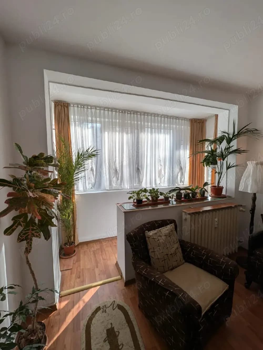 Proprietar ,vand ap 3 cam decomandat