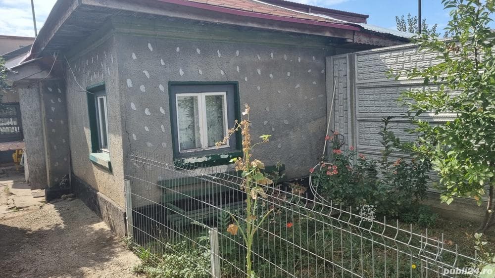 Casă de vânzare 180.000 euro