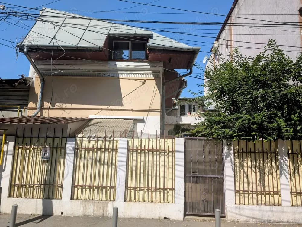 Proprietar ,P+M Brancoveanu,aproape de metrou si parc,pretabil spatiu birouri locuinta,5 cam