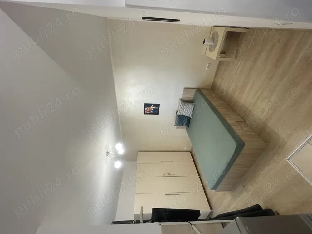 Garsonieră Casa Poporului - imagine 1