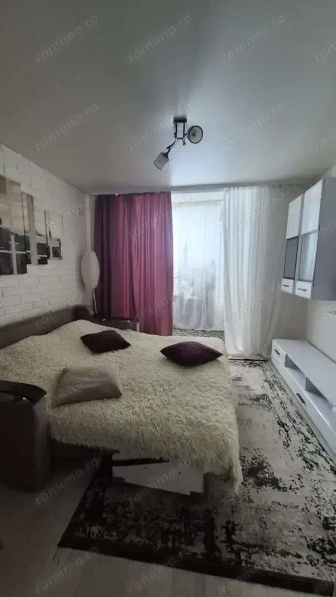 Garsoniera de inchiriat zona Eroilor