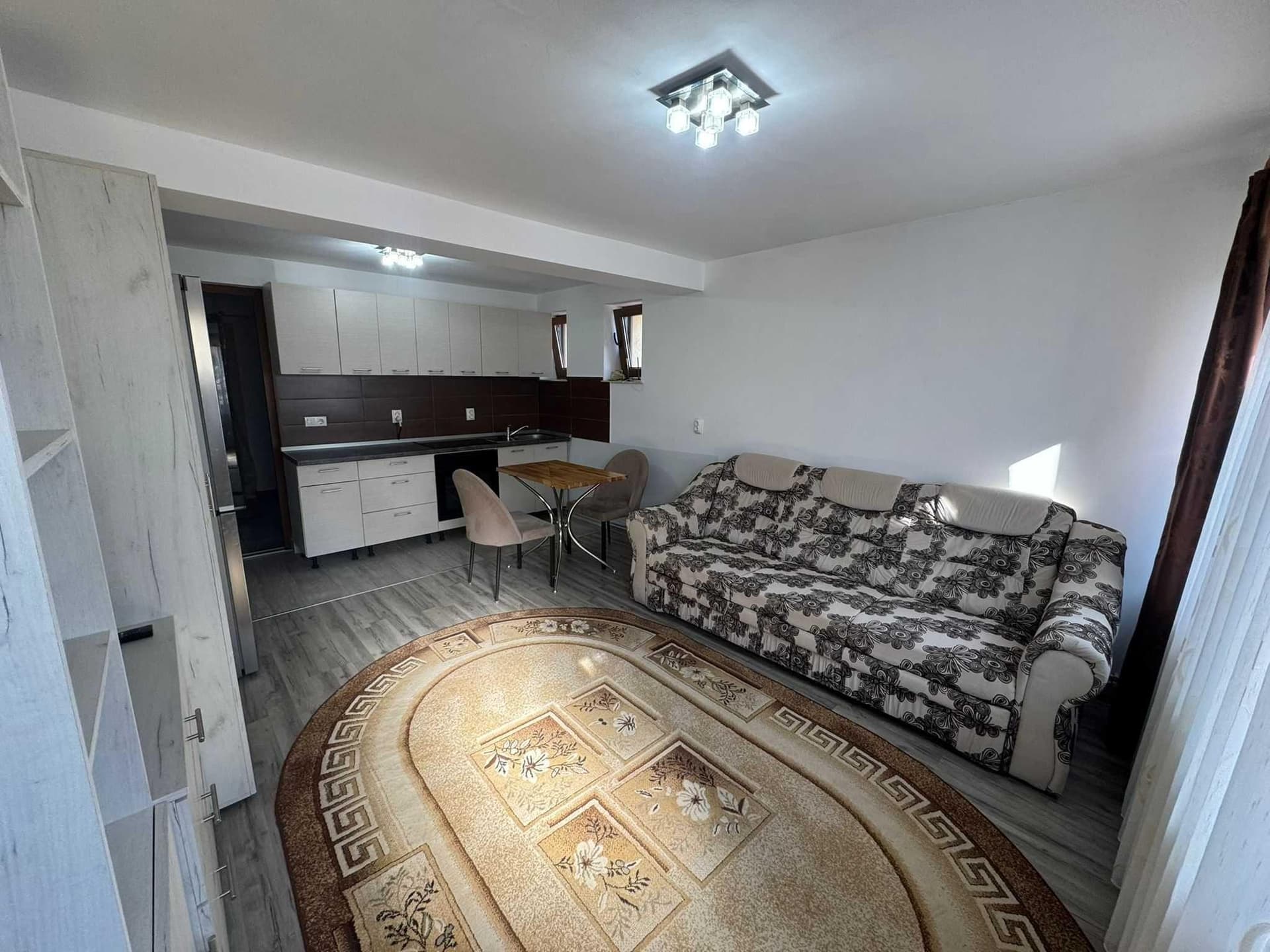 Inchiriez garsoniera de 25mp, zona auchan Iris