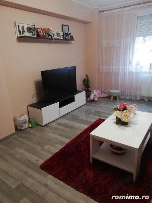 Apartamente 3 camere Sebastian - imagine 1